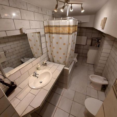 Basement Apartment 科隆 外观 照片