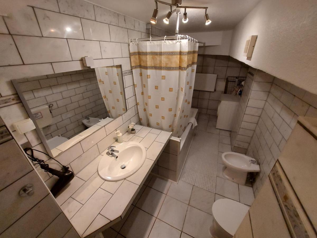 Basement Apartment 科隆 外观 照片